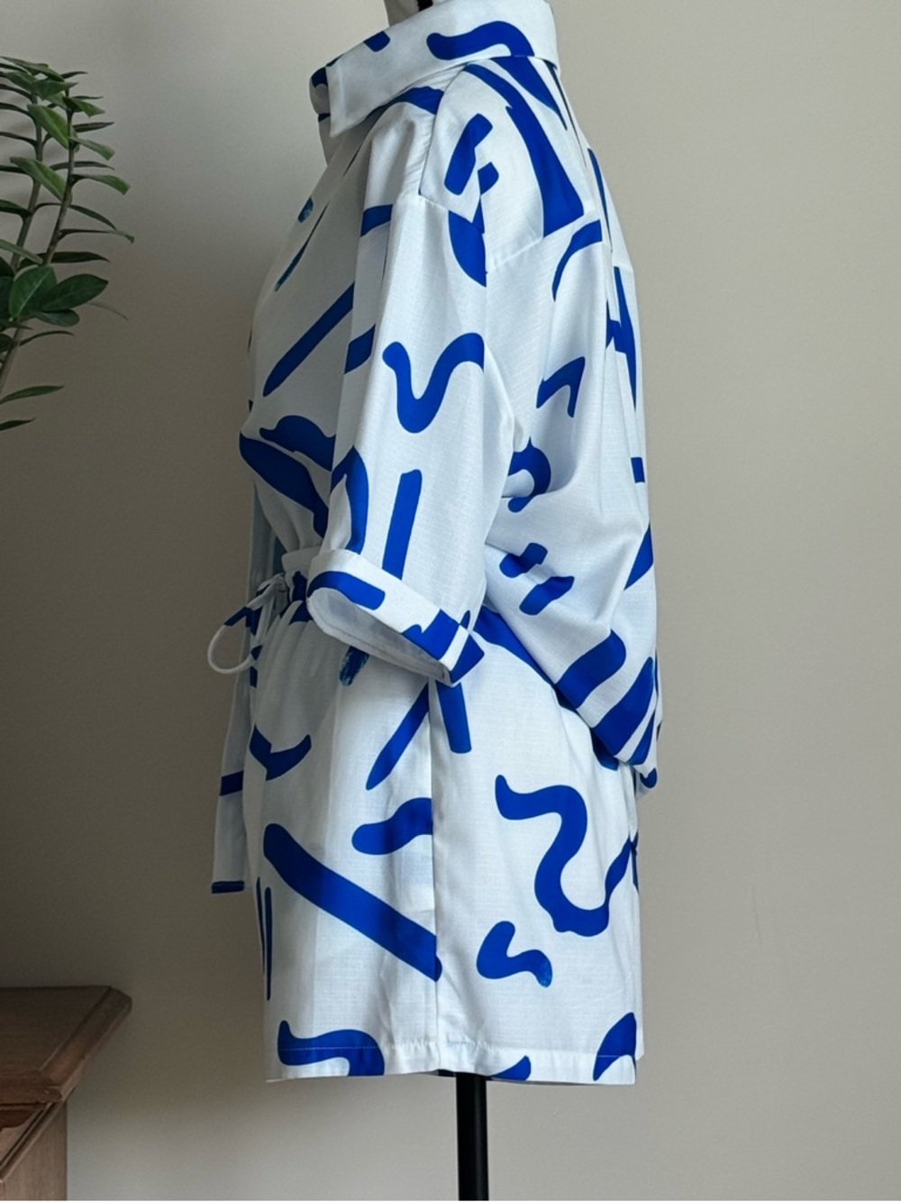 🔹 NWOT Commense White Two-Piece Set with Blue Abstract Print size Medium - Picture 7 of 9
